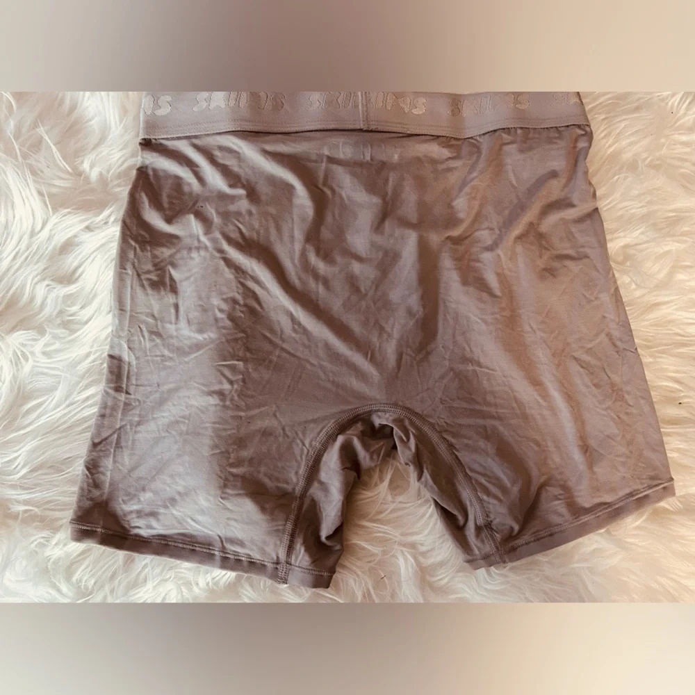 3-Pack - SKIMS Men’s Boxer Briefs (3-Pack) | Size M | Neutral Colors - Picture 6 of 8